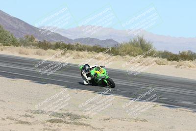 media/Dec-06-2025-CVMA (Sat) [[4a896cc04c]]/Race 5-Amateur Formula Middleweight/